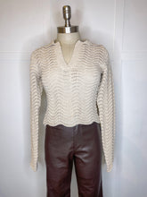 Load image into Gallery viewer, Scallop Edge Sweater
