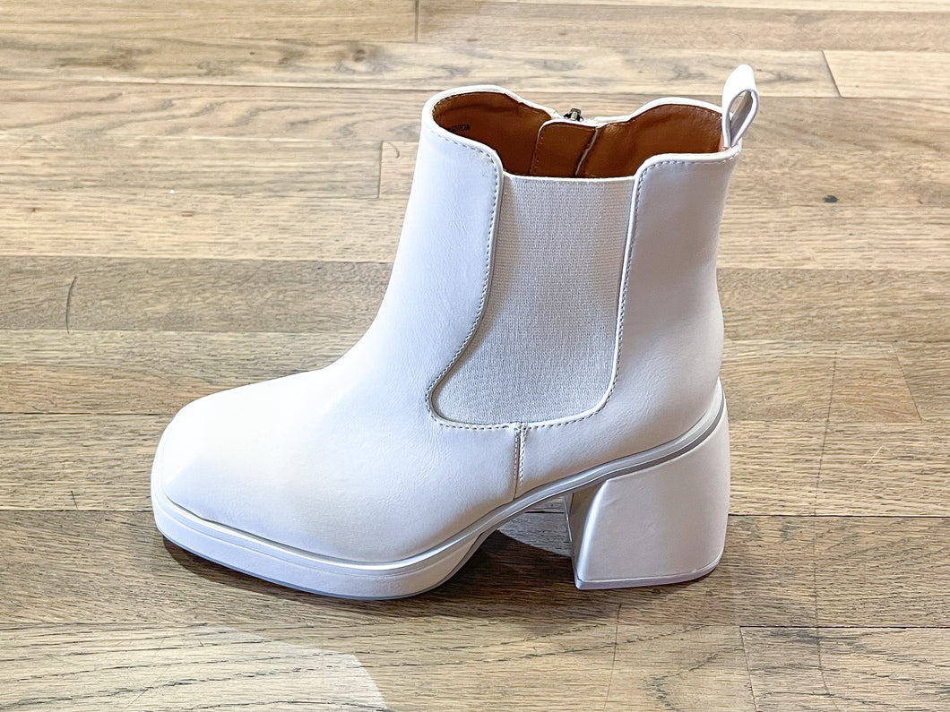 Square Chelsea Heel