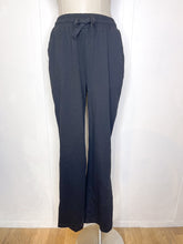 Load image into Gallery viewer, Drawstring Sweat Pant // 4 colors
