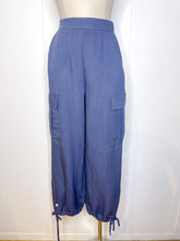Load image into Gallery viewer, Tie Ankle Linen Cargo // 2 colors
