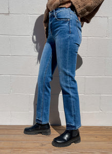 Mid-Rise Slim Straight Jean