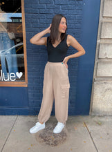 Load image into Gallery viewer, Tie Ankle Linen Cargo // 2 colors
