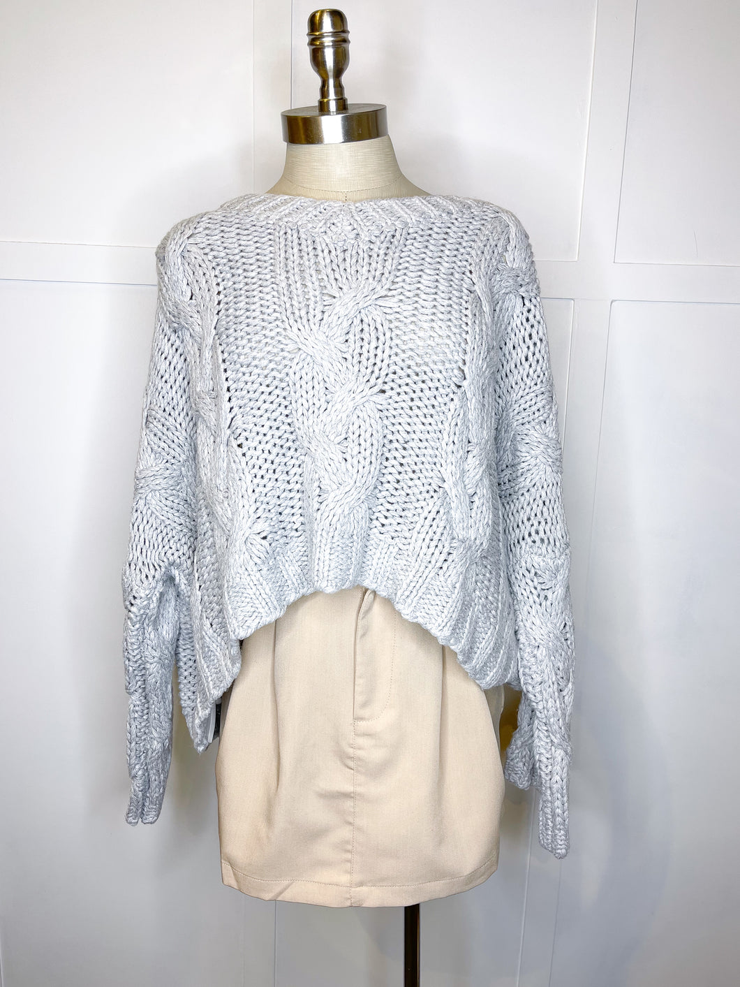 Cable Knit Cropped Sweater