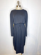 Load image into Gallery viewer, Basic Drawstring Maxi// 3 colors
