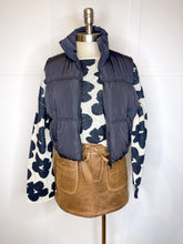 Load image into Gallery viewer, Nylon Puff Vest
