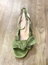 Load image into Gallery viewer, Green Satin Tie Heel
