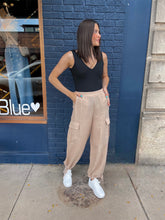 Load image into Gallery viewer, Tie Ankle Linen Cargo // 2 colors
