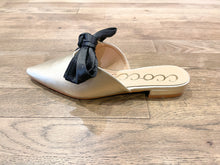 Load image into Gallery viewer, Bow Pointed Toe Flat
