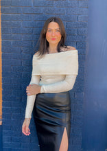Load image into Gallery viewer, LS Off Shoulder Knit Top//2 Colors
