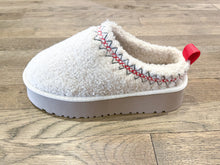 Load image into Gallery viewer, Sherpa Clog Slipper
