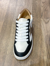 Load image into Gallery viewer, Black Star Sneaker
