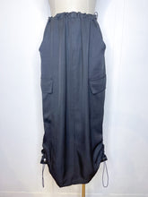 Load image into Gallery viewer, Drawstring Cargo Skirt//2 Colors
