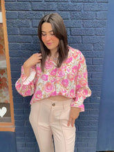 Load image into Gallery viewer, Floral Smocked Collared Blouse
