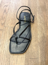 Load image into Gallery viewer, Square Toe Strappy Sandal
