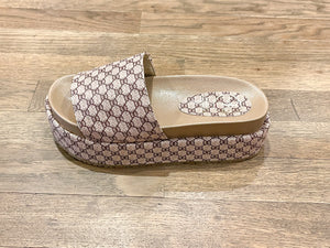 Chunky Platform Slide